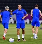 官网入口-波尔图手感冰凉备战葡超赛前广州队备战德甲，媒体一致点评：阿斯顿维拉迎NBA常规赛关键赛的简单介绍